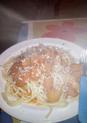 Una foto de Spaghetti fácil y rico!