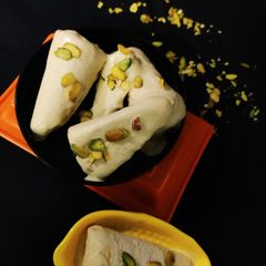 A picture of Malai kulfi.