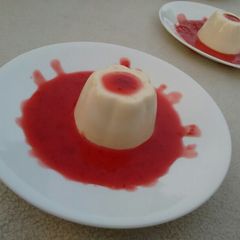 A picture of Vegetarian Panna cotta.