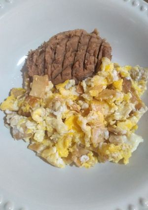 Una foto de Miguitas con huevo 😋