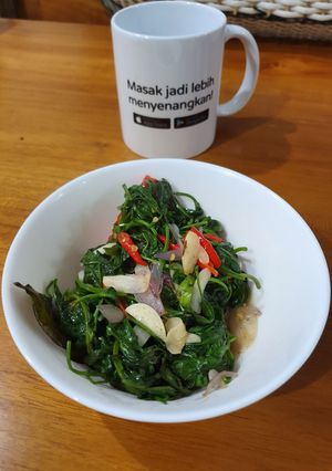 Foto resep Tumis Daun Kangkung