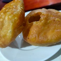 A picture of Khasta kachori - street style.
