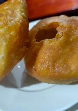 A picture of Khasta kachori - street style.