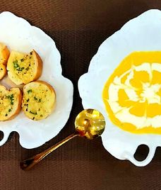 bánh bí đỏ làm từ nồi chiên không dầu