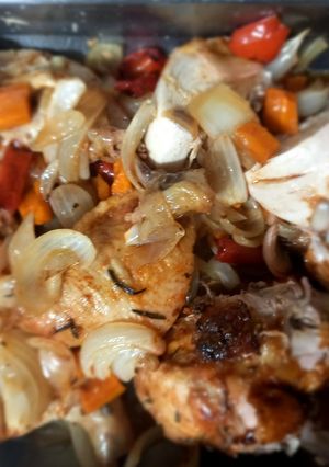 Una foto de Pollo al Spiedo pero en el horno