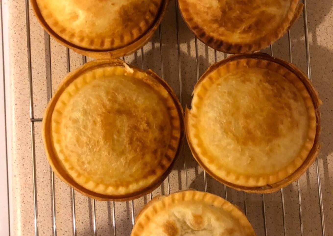 Chicken and mushroom pies