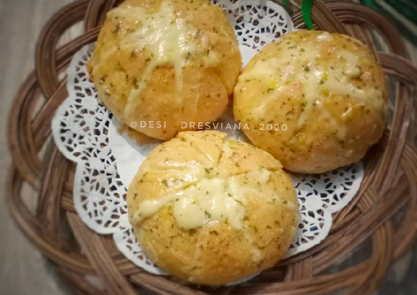 Korean Garlic Cheese Bread(versi ekonomis 🤭tanpa cream Cheese)