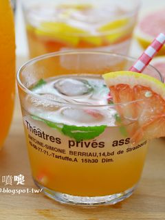 咖啡館飲料的隱藏秘方*葡萄柚糖漿 的食譜成品照片