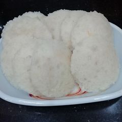 Plain Idli A picture of Plain Idli.