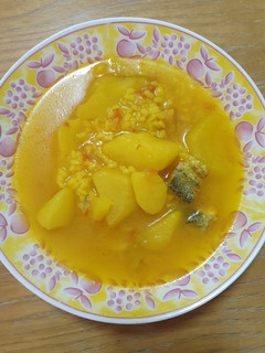 Una foto de Patatas Guisadas Con Merluza Y Arroz