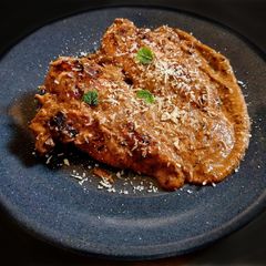 A picture of Creme lemon chicken.