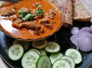 A picture of Mughlai mutton zafrani korma.