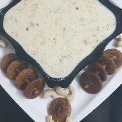 A picture of Anjeer Kaju Doodh Paak.