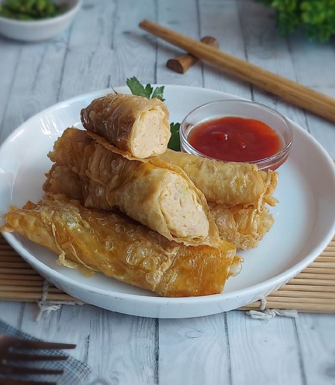 Resep Lumpia Ayam Kulit Tahu oleh Bunda Atsaby - Cookpad
