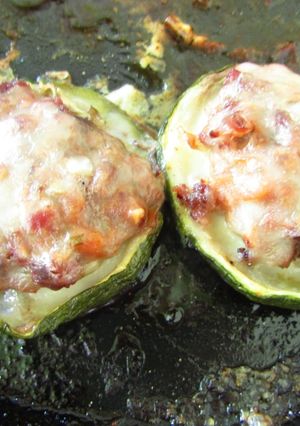 Una foto de Zapallitos rellenos al horno!!