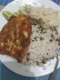 Pescado Mero, Arroz de Guandu y Puré de Papas