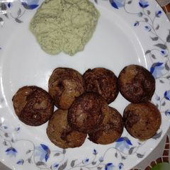 A picture of Ragi paniyaram.