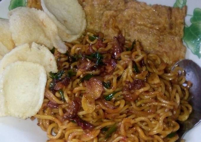 Resep Indomie Goreng Masak Pedas Oleh Mita.W#MommyFayzel# - Cookpad