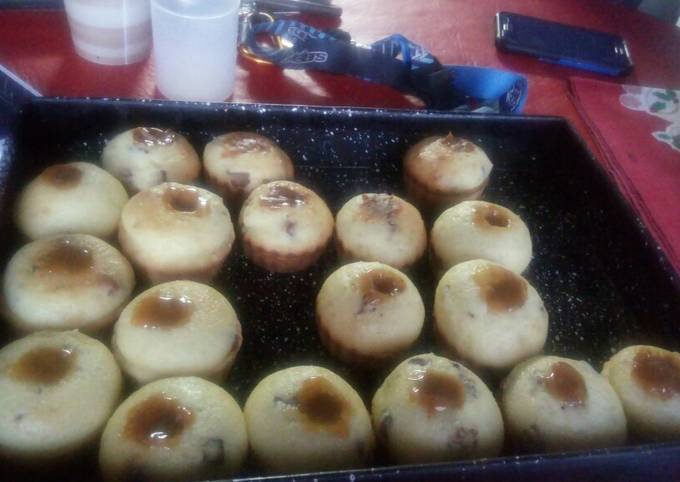 Cupcakes esponjosos y altos Receta de Rocío Chirino- Cookpad