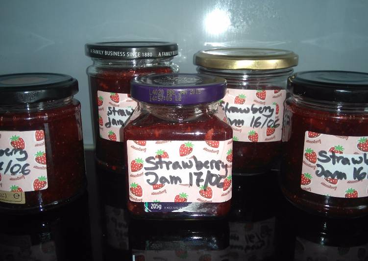 How to Prepare Super Quick Homemade Strawberry jam