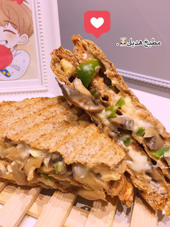 صورة لوصفة بيتزا التوست 🍞