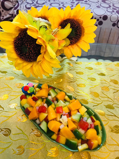 A picture of Mango black bean salad.