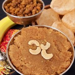 A picture of Suji ka Halwa.