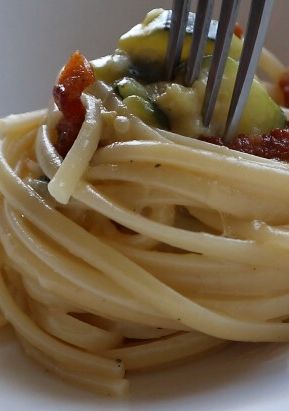 A picture of Carbonara Guanciale e Zucchine |Courgettes and Bacon Carbonara Recipe.