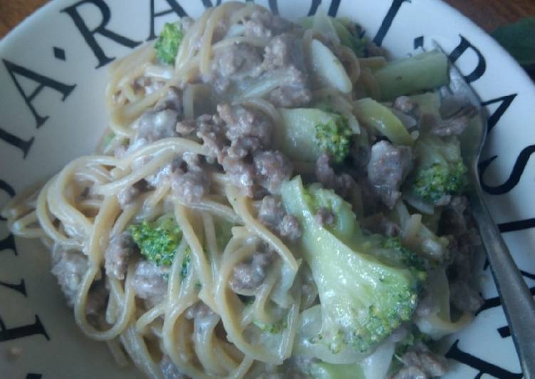 Spaghetti brokoli saus putih