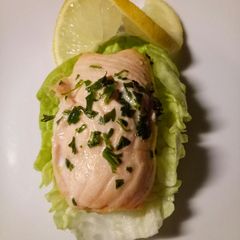 A picture of Salmon rolls.