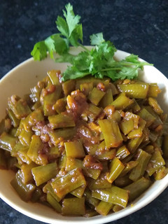 ગુવાર નું શાક (Guvar Shak Recipe in Gujarati) રેસીપી મુખ્ય ફોટો