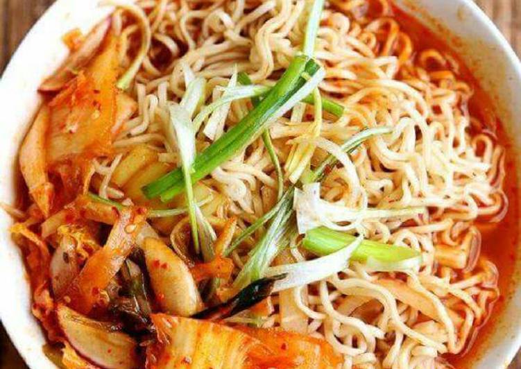 Ramen y kimichi