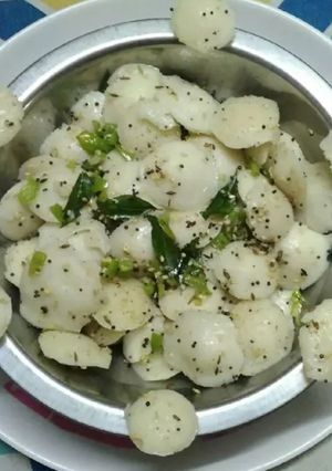 ઈડલી ટકાટક (Idli Takatak Recipe In Gujarati) રેસીપી મુખ્ય ફોટો