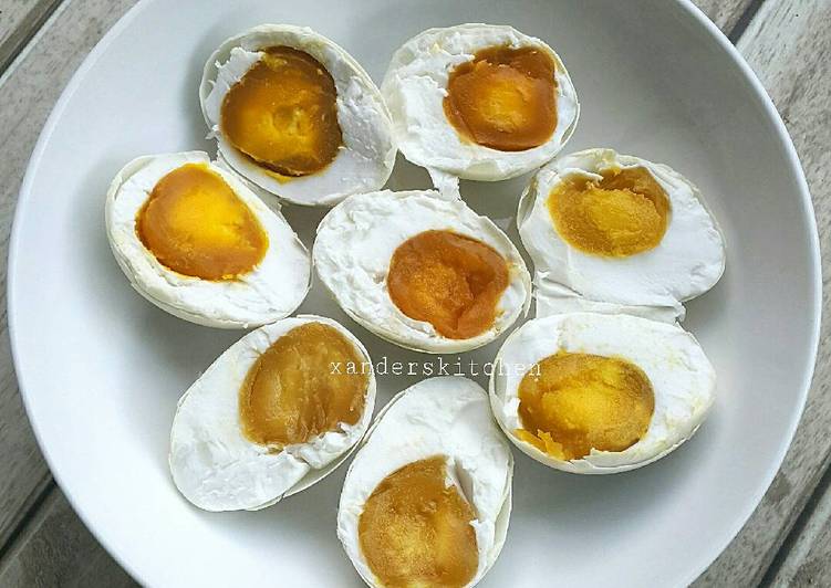 Resep Telur Asin Homemade Masir Berminyak Oleh Xander S Kitchen Cookpad