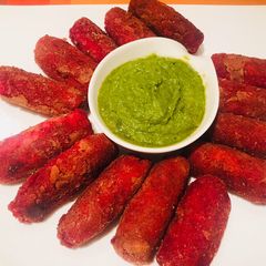 A picture of Beet Rolls.