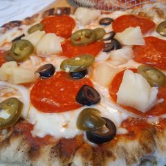 A picture of Grilled 🍕 Pizza.