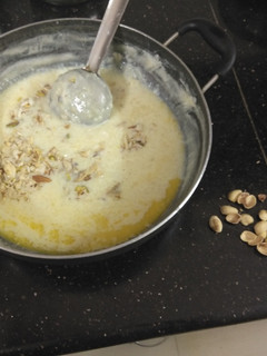 ஃபிர்ணி (birni recipe in Tamil) செய்முறை முக்கிய புகைப்படம்
