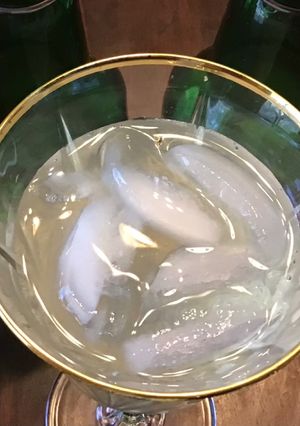 A picture of California Farm Ginger Ale.