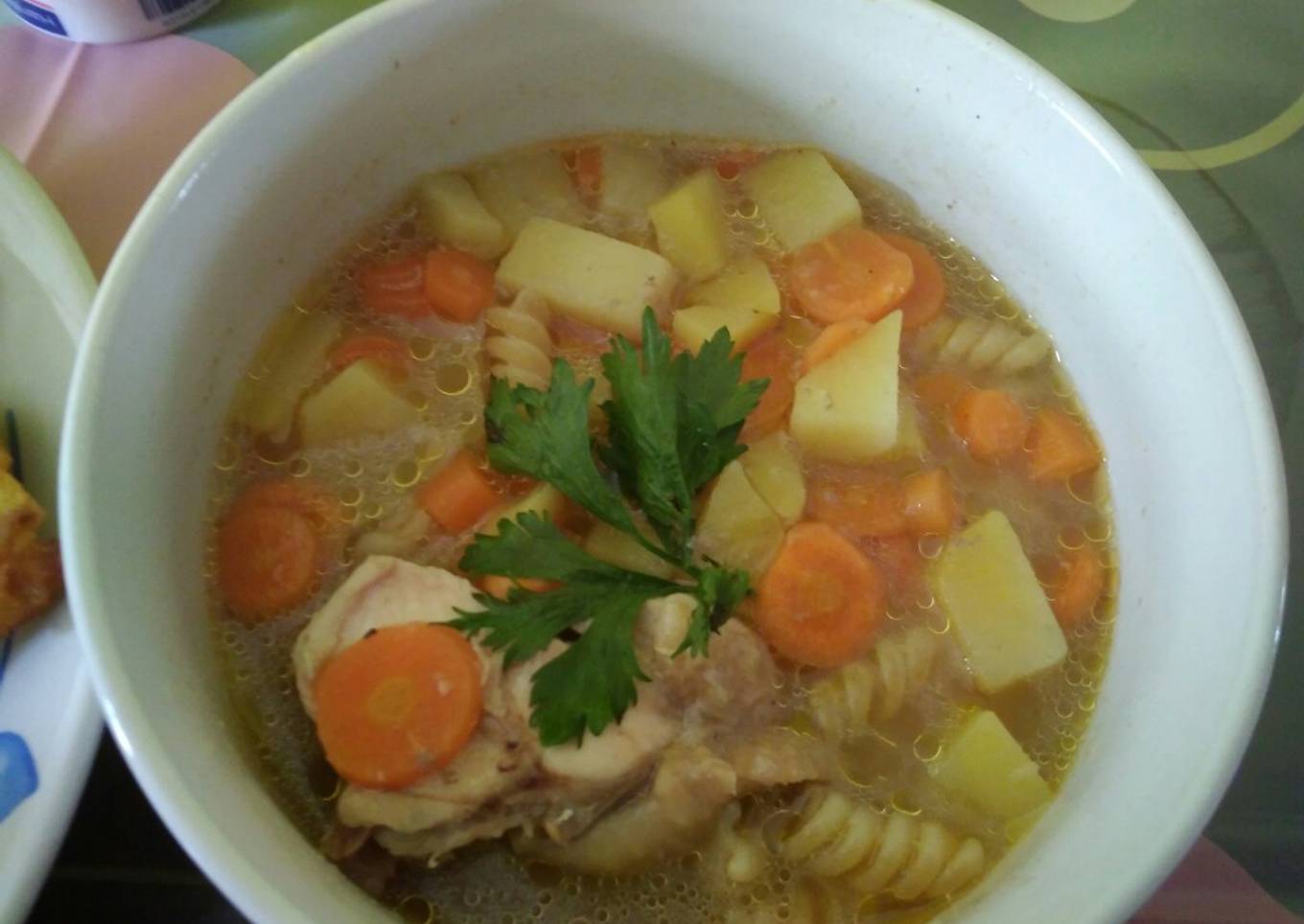 Sup kaldu Ayam Gampang