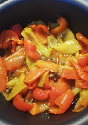 Foto di Peperoni con capperi