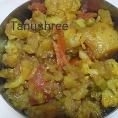 A picture of Cauliflower Sabzi.