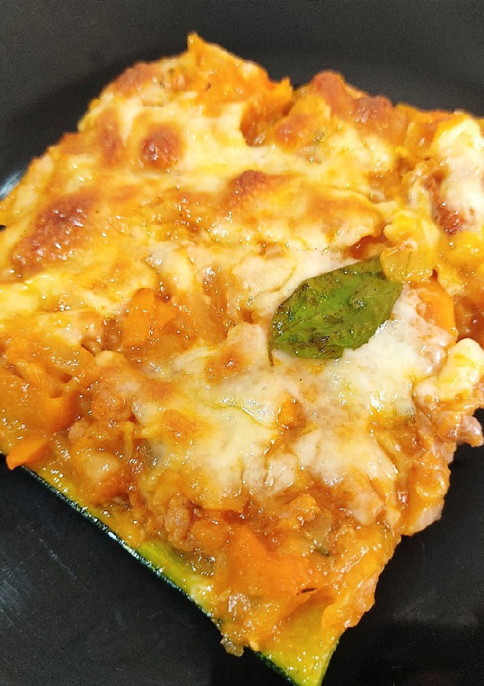 Una foto de Calabacín relleno de carne