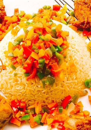 A picture of Curry rice with grilled Turkey.
