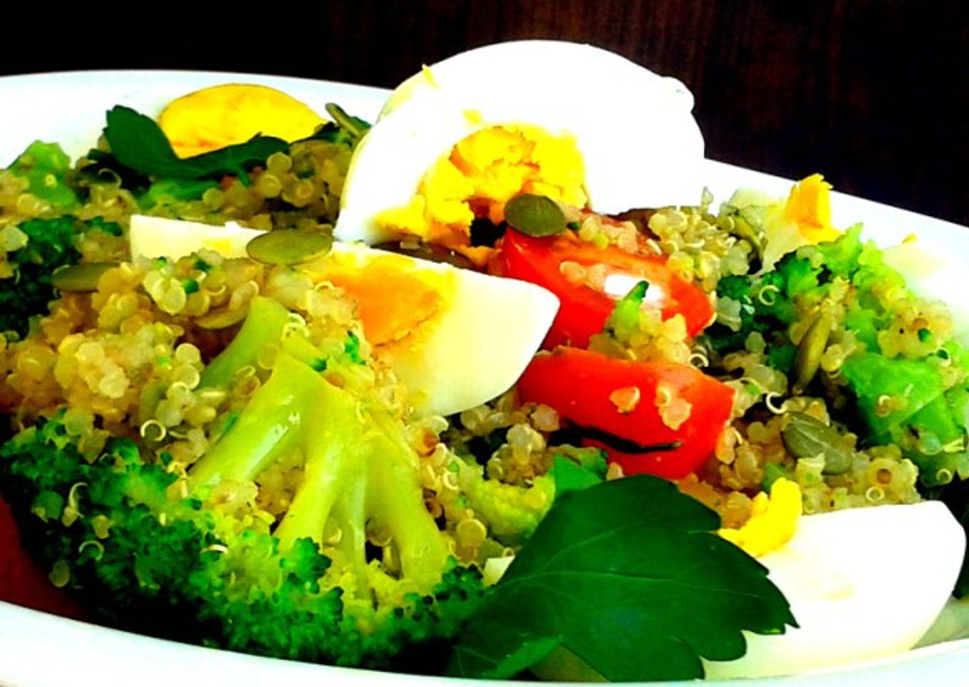 Ensalada de quinoa y el brócoli