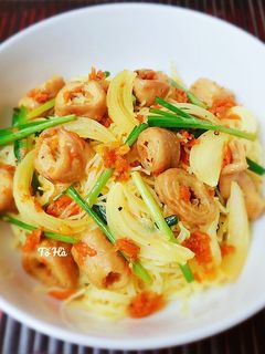 Hình của món Bún LÒNG xào nghệ.