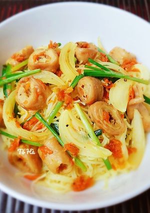 Hình của món Bún LÒNG xào nghệ.