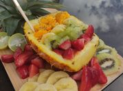 Une photo de ananas dessert