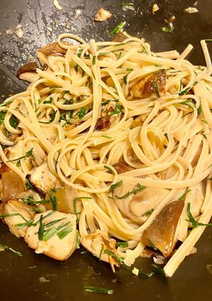 Une photo de Linguines, cèpes et Mozza