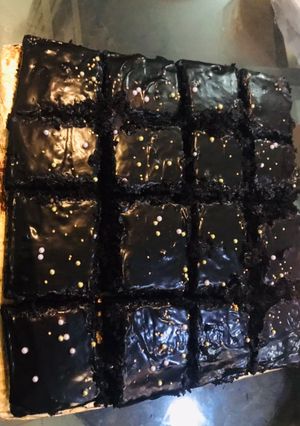 A picture of Fudge brownies.
