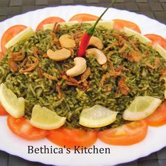 A picture of Spinach Biryani.